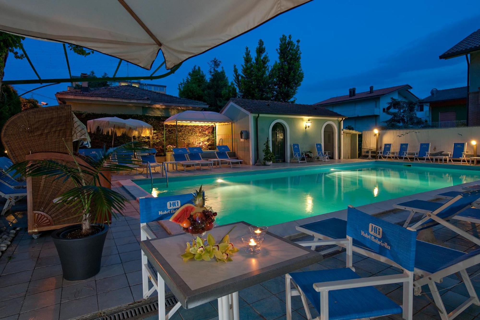 Hotel Gabriella Rimini Exterior foto